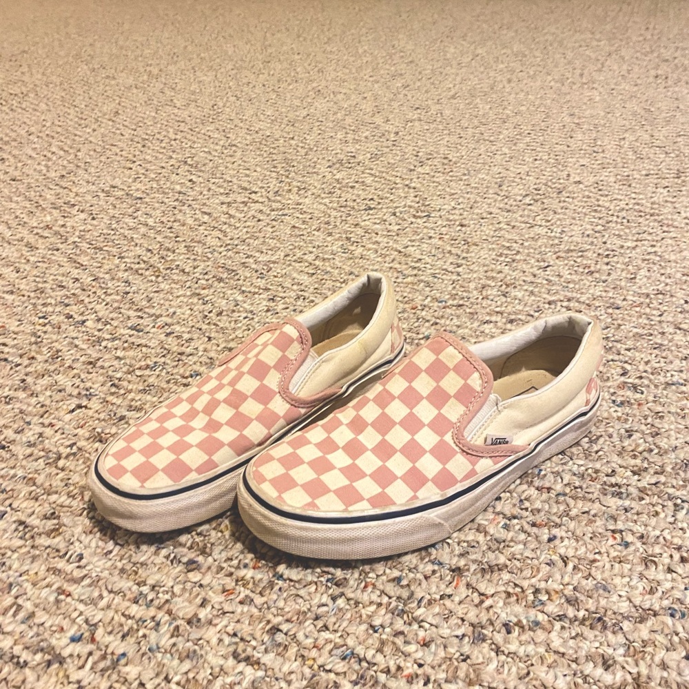 pink checkered vans